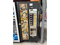 Eurovendor - hamburger - verkoopautomaat - afbeelding 5 van  6