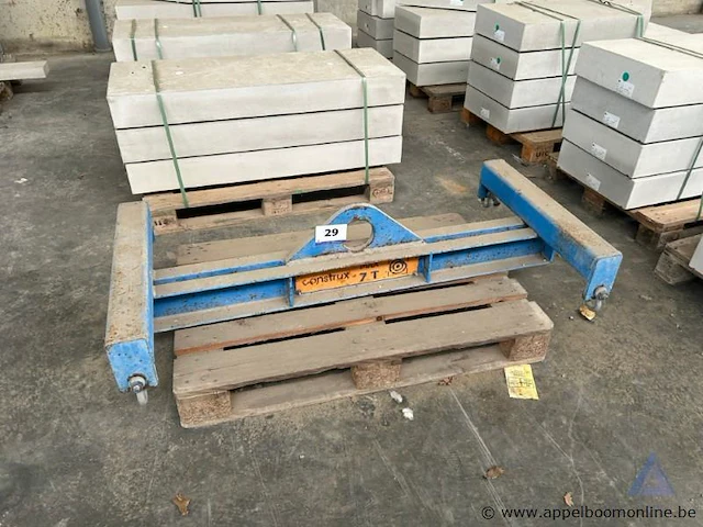 Evenaar construx evenaar 1m45, bouwjaar 2021. eigen gewicht 120 kg, maximale belasting 7000 kg. - afbeelding 1 van  2