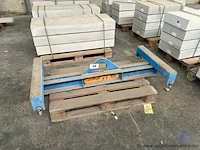 Evenaar construx evenaar 1m45, bouwjaar 2021. eigen gewicht 120 kg, maximale belasting 7000 kg.