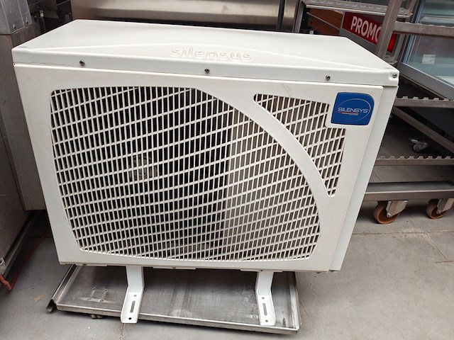 Everlasting - afbeelding 12 van  12