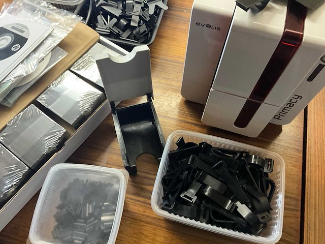 Evolis primacy print- en etiketteermachine - afbeelding 2 van  11