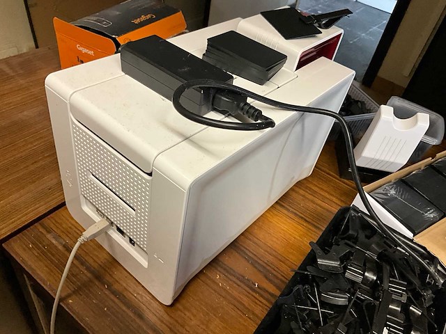 Evolis primacy print- en etiketteermachine - afbeelding 5 van  11