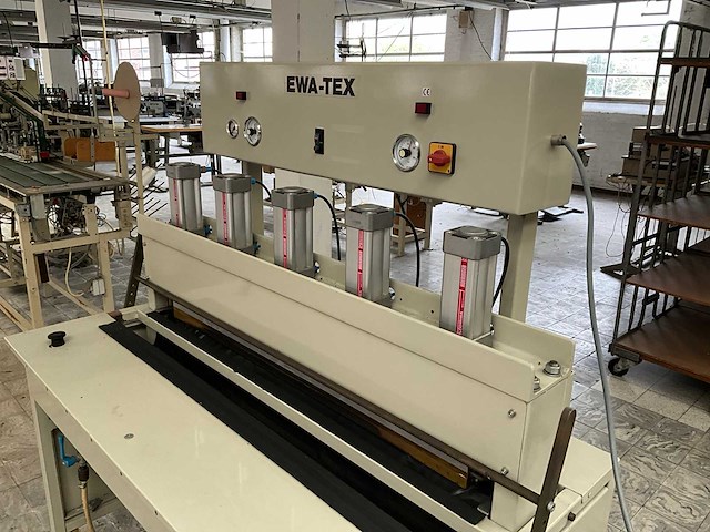 Ewa-tex 708 voorbaanplakpers - afbeelding 1 van  1