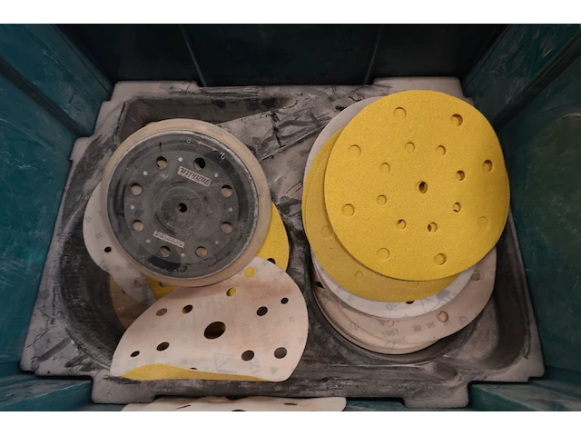 Excentrische schuurmachine makita - afbeelding 5 van  5