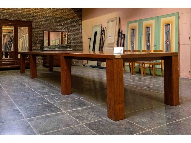 Exclusieve tafel afrikaans bubinga hout, massief blad en poten - afbeelding 1 van  6