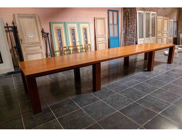 Exclusieve tafel afrikaans bubinga hout, massief blad en poten - afbeelding 4 van  6