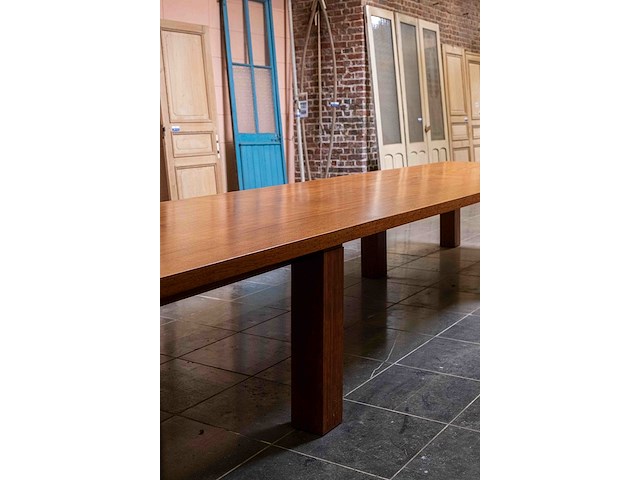 Exclusieve tafel afrikaans bubinga hout, massief blad en poten - afbeelding 5 van  6