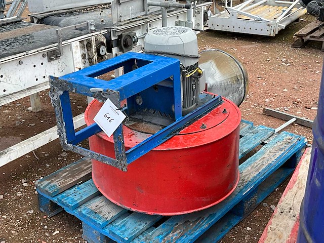 Exhauster - afbeelding 1 van  4