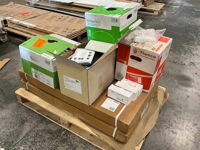 Expansievaten en diversen - afbeelding 1 van  9