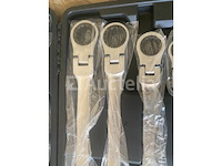 Extra lage garagekrik 4 ton en een 22 delige ringratel-steeksleutel set 6-32mm - afbeelding 10 van  10