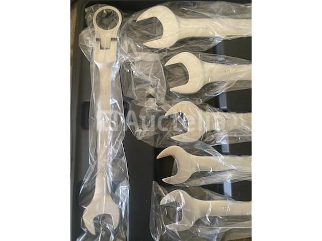 Extra lage garagekrik 4 ton en een 22 delige ringratel-steeksleutel set 6-32mm - afbeelding 5 van  10