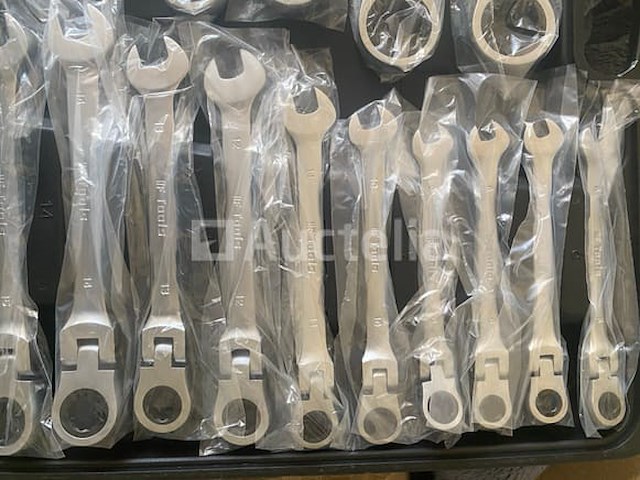 Extra lage garagekrik 4 ton en een 22 delige ringratel-steeksleutel set 6-32mm - afbeelding 3 van  10