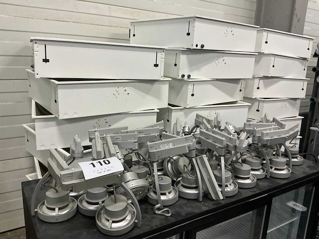 Extract 99-781-3 railspots (30x) - afbeelding 1 van  6