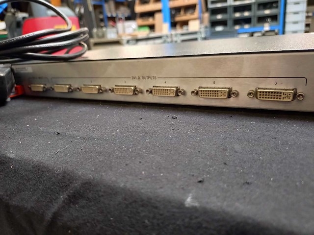 Extron - dvi da plus - video splitter dvi 1:6 - afbeelding 3 van  3