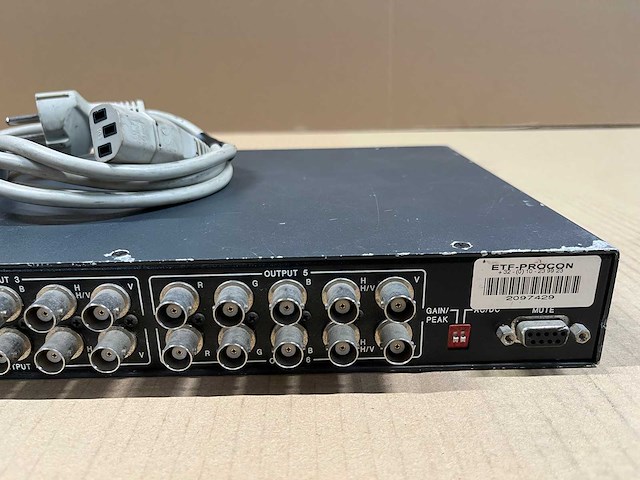 Extron da6 rgbhv/yuv video distribution amplifier rgb-hv 1->6 - afbeelding 3 van  3