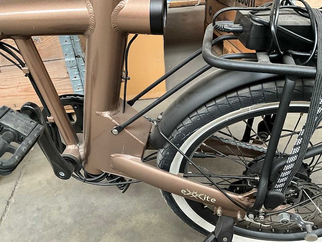 Exxite elektrische vouwfiets met lader - afbeelding 3 van  7