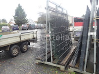 Ezelzel met 12 verschillende hekken - afbeelding 1 van  8