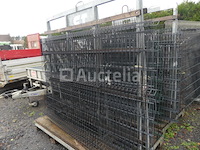 Ezelzel met 12 verschillende hekken - afbeelding 2 van  8