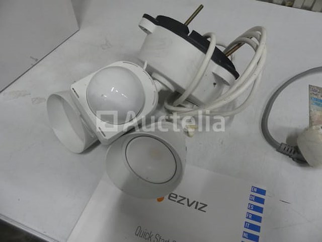 Ezviz lc1 verbonden beveiligingscamera - afbeelding 2 van  6