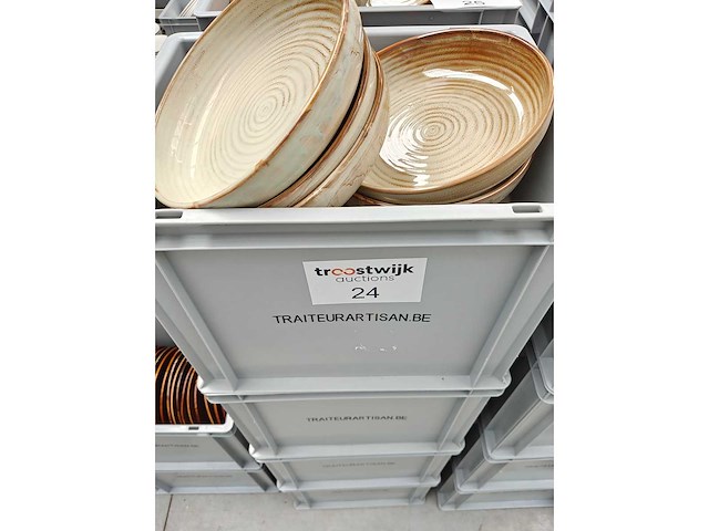 F2d - diep bord - porselein: diepe borden f2d bruin (53x) - afbeelding 1 van  4