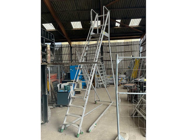 Facal castiglia platform ladder - afbeelding 1 van  7