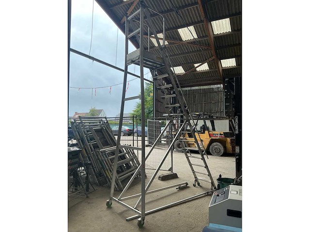Facal castiglia platform ladder - afbeelding 2 van  7