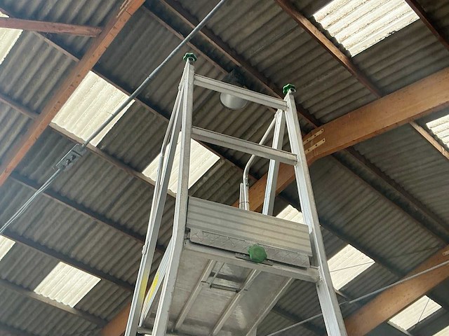 Facal castiglia platform ladder - afbeelding 6 van  7