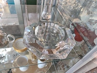Facetgeslepen kristallen asbak val saint lambert, kristallen sculptuur van een madonna met kind ontworpen door rene delvenne voor val saint lambert - afbeelding 2 van  6