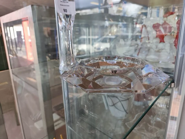 Facetgeslepen kristallen asbak val saint lambert, kristallen sculptuur van een madonna met kind ontworpen door rene delvenne voor val saint lambert - afbeelding 3 van  6