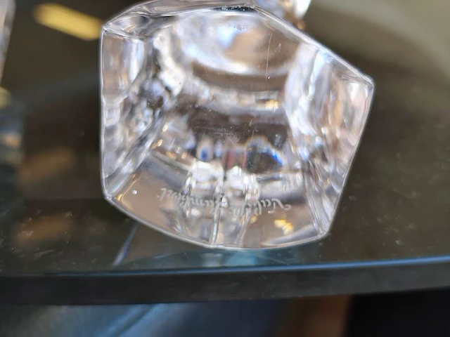 Facetgeslepen kristallen asbak val saint lambert, kristallen sculptuur van een madonna met kind ontworpen door rene delvenne voor val saint lambert - afbeelding 6 van  6