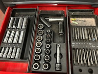 Facom mobiele gereedschapskar gevuld - afbeelding 10 van  12