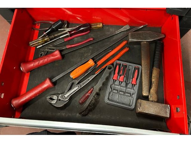 Facom mobiele gereedschapskar gevuld - afbeelding 10 van  10