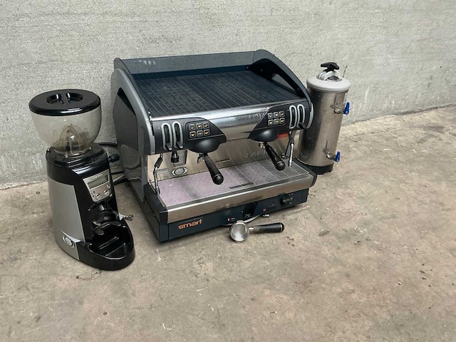 Faema - smart - espressomachine - afbeelding 1 van  6