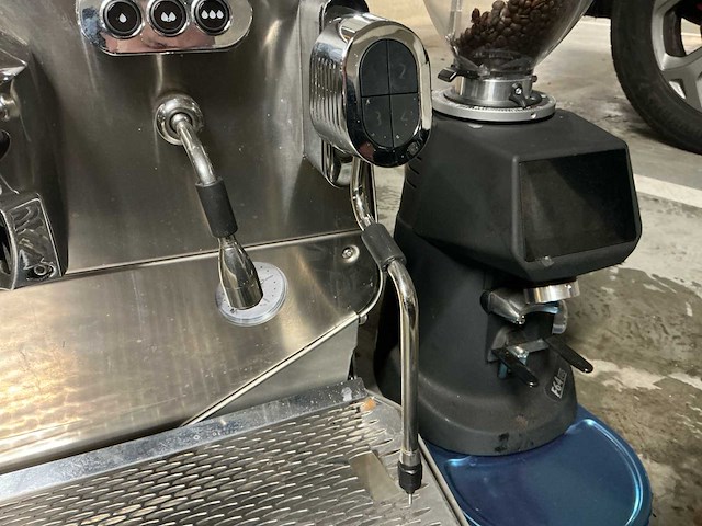 Faema president gti koffiemachine - afbeelding 8 van  13