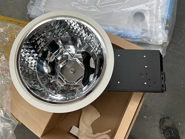 Fagerhult 2x 18w 76211 winkelverlichting (2x) - afbeelding 2 van  3