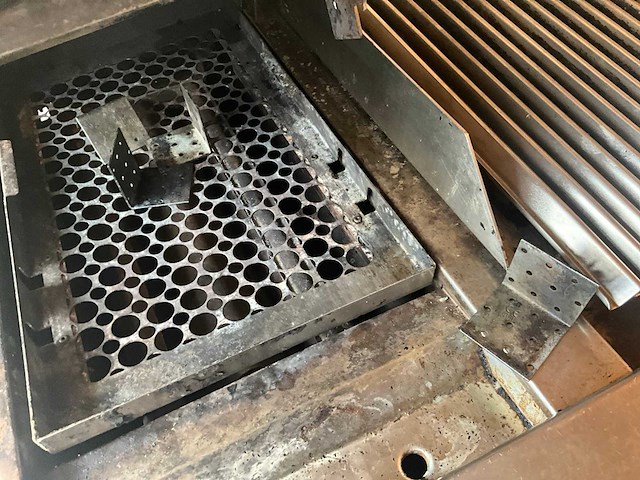 Fagor gas grill- en bakplaat, voorzien van 2 bakzones en onderkast - afbeelding 4 van  4