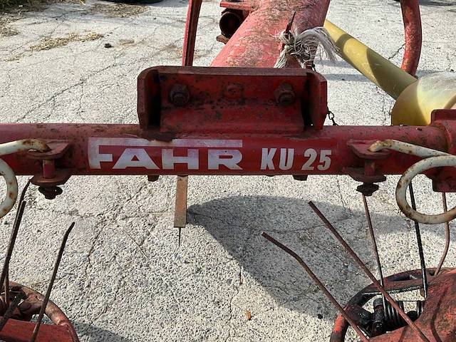 Fahr ku 25 gietmachine - afbeelding 8 van  16