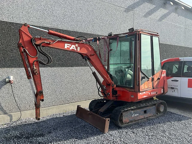 Fai 222 rupsgraafmachine - afbeelding 1 van  20