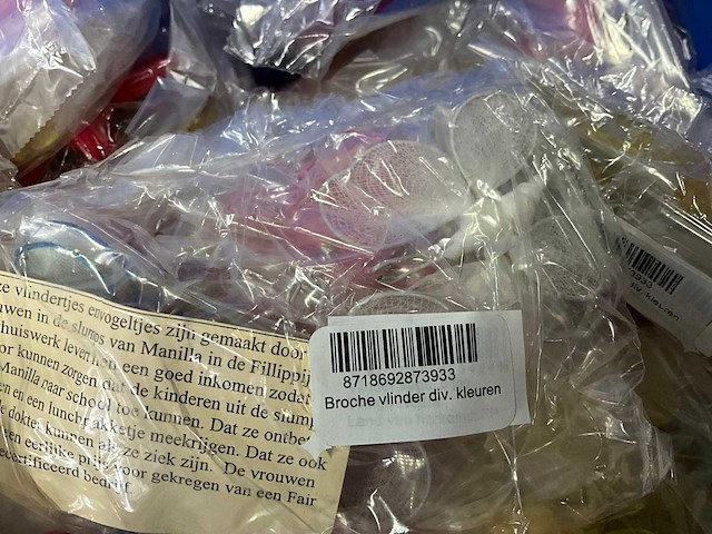 Fair forward fairtrade broche vlinders in diverse kleuren - afbeelding 7 van  7