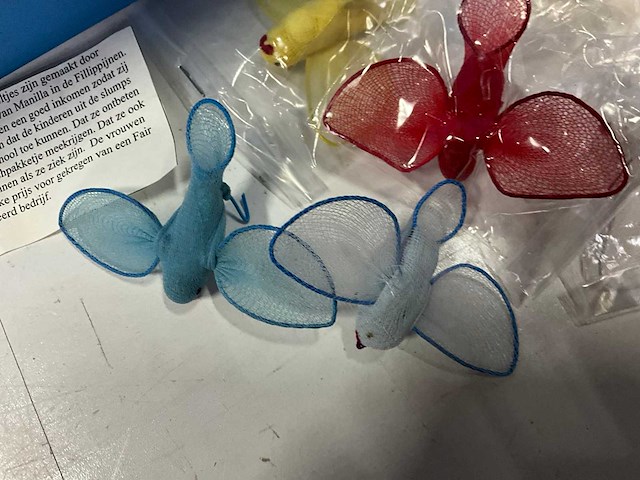 Fair forward fairtrade broche vogels in diverse kleuren - afbeelding 3 van  6