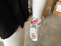 Fair forward fairtrade elastische kraaltjes armband (150x) - afbeelding 1 van  4