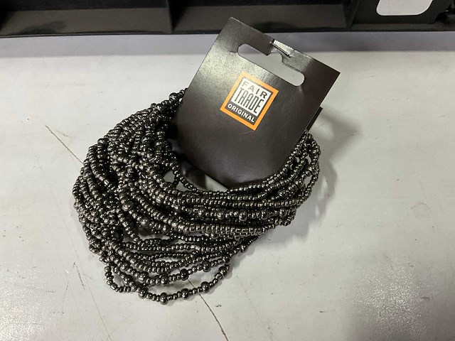 Fair forward fairtrade elastische kralen armband (72x) - afbeelding 4 van  5