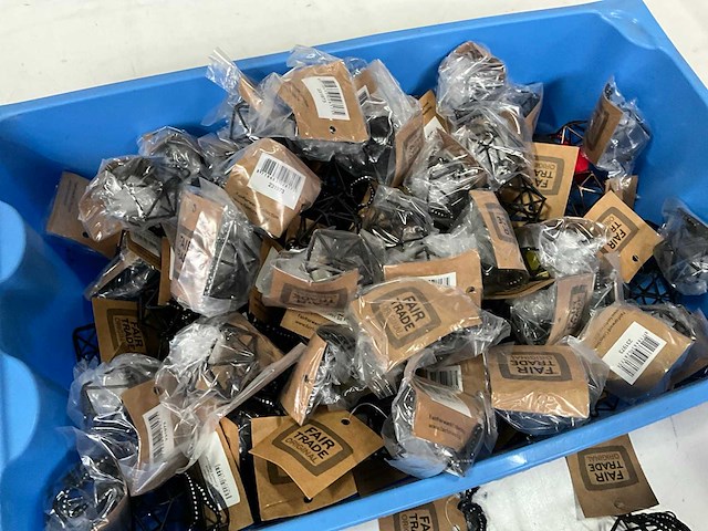 Fair forward fairtrade hanger diamant diverse kleuren - afbeelding 5 van  5