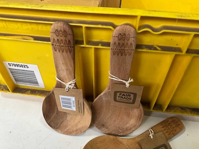 Fair forward fairtrade houten lepel (67x) - afbeelding 3 van  5