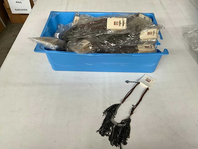 Fair forward fairtrade ketting bruin (84x) - afbeelding 2 van  5