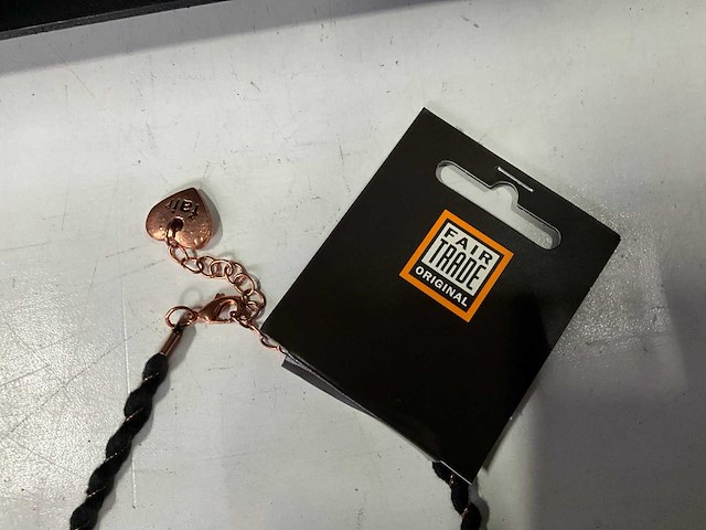 Fair forward fairtrade ketting zwart (60x) - afbeelding 5 van  6