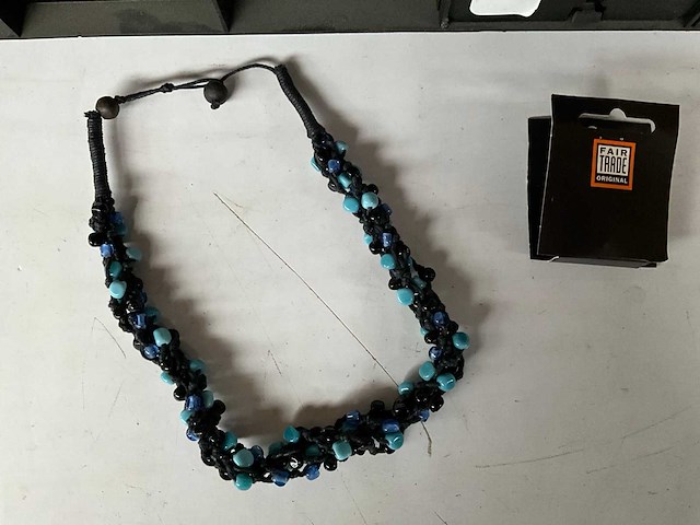 Fair forward fairtrade kralen ketting (38x) - afbeelding 3 van  6