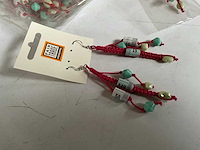 Fair forward fairtrade paar oorbellen (32x) - afbeelding 3 van  4