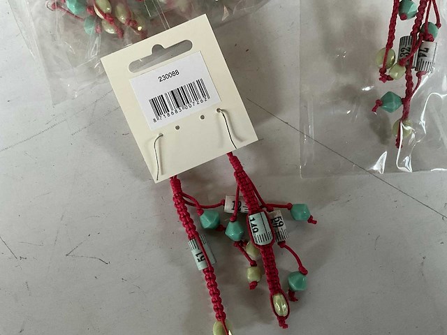 Fair forward fairtrade paar oorbellen (32x) - afbeelding 4 van  4