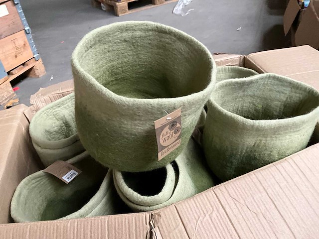 Fair forward fairtrade plantpot groen (23x) - afbeelding 2 van  6